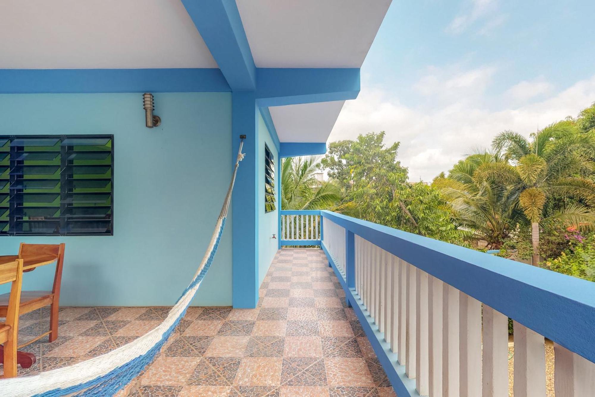 Latitude 17 Apartment Hopkins Bagian luar foto